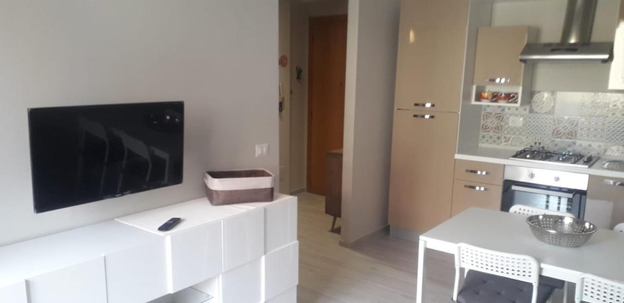 Apartamento Ad Un Passo Dal Mare Porto SantʼElpidio Exterior foto