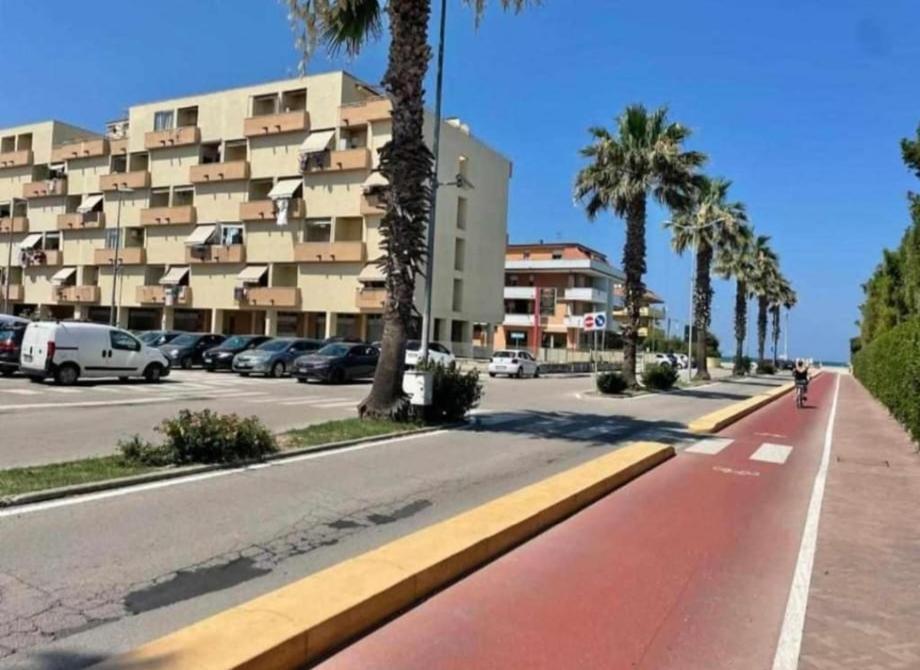 Apartamento Ad Un Passo Dal Mare Porto SantʼElpidio Exterior foto
